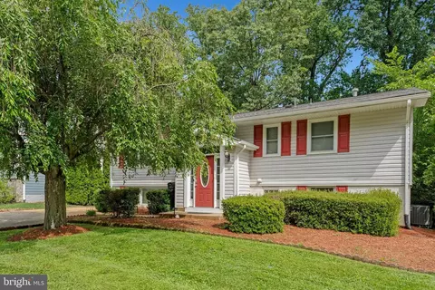 106 Yeonas Dr SE, Vienna, VA 22180