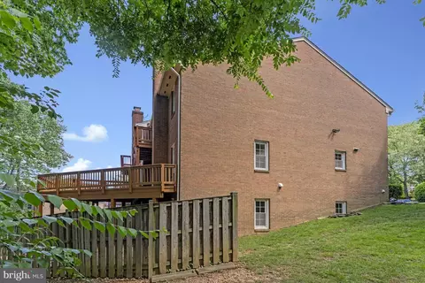 8530 Raglan Rd, Vienna, VA 22182 photo 50