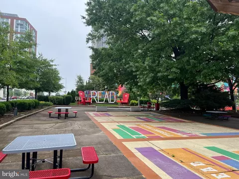 8530 Raglan Rd, Vienna, VA 22182 photo 54