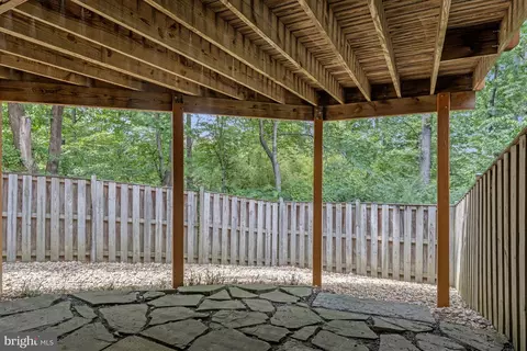8530 Raglan Rd, Vienna, VA 22182 photo 48
