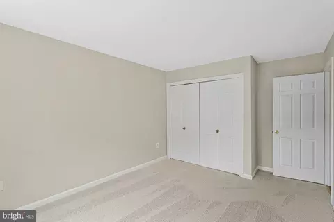 8530 Raglan Rd, Vienna, VA 22182 photo 35