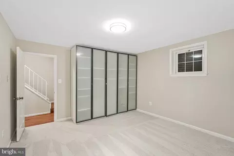 8530 Raglan Rd, Vienna, VA 22182 photo 41