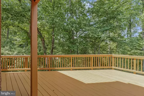 8530 Raglan Rd, Vienna, VA 22182 photo 16