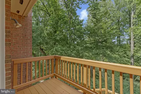 8530 Raglan Rd, Vienna, VA 22182 photo 28
