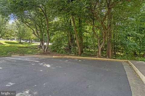 8530 Raglan Rd, Vienna, VA 22182 photo 51