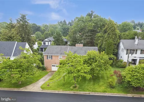 6178 Hardy Dr, Mclean, VA 22101 photo 2