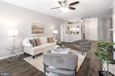 2701 Bellforest Ct #305, Vienna, VA 22180