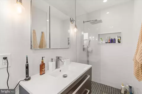 7107 Tyndale St, Mclean, VA 22101 photo 20