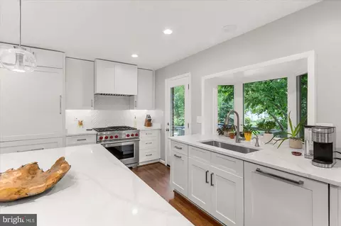 7107 Tyndale St, Mclean, VA 22101 photo 15