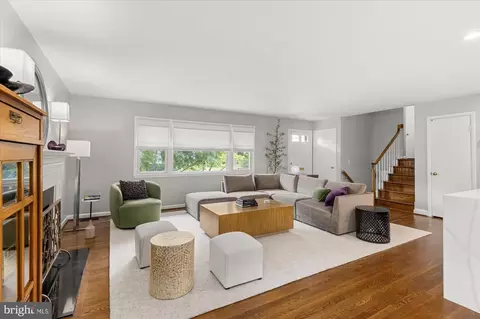 7107 Tyndale St, Mclean, VA 22101 photo 10