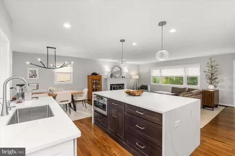 7107 Tyndale St, Mclean, VA 22101 photo 13