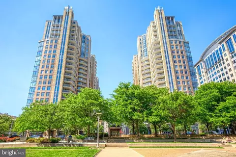11990 Market St #1404, Reston, VA 20190