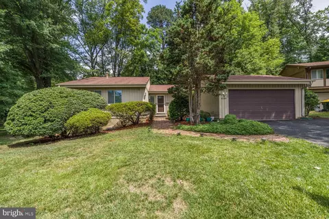 4149 Elizabeth Ln, Annandale, VA 22003