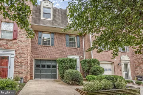 6705 Sunset Woods Ct, Burke, VA 22015