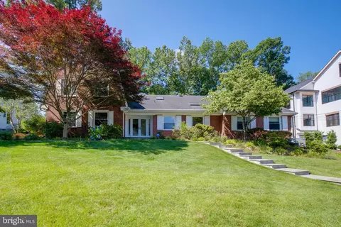 1440 Highwood Dr, Mclean, VA 22101 photo 1