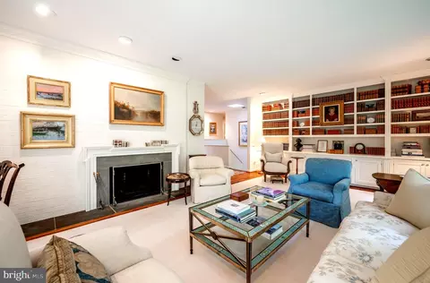 Living - 6501 Menlo Rd, Mclean, VA 22101 photo 2 of 3