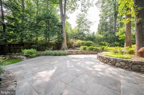 Exterior - 6501 Menlo Rd, Mclean, VA 22101 photo 14 of 27