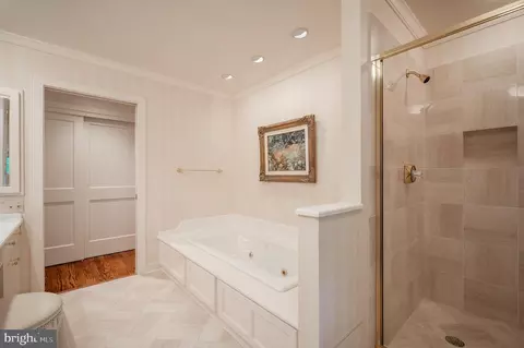 Bath - 6501 Menlo Rd, Mclean, VA 22101 photo 3 of 5