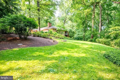 Exterior - 6501 Menlo Rd, Mclean, VA 22101 photo 18 of 27