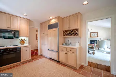 Kitchen - 6501 Menlo Rd, Mclean, VA 22101 photo 1 of 4