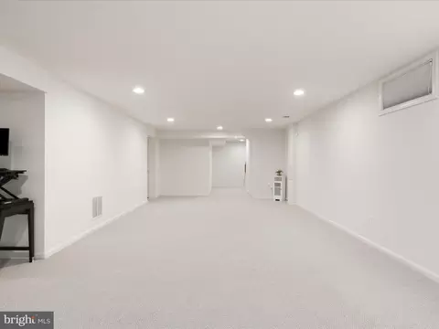 Other - 3903 Beeker Mill Pl, Chantilly, VA 20151 photo 10 of 13