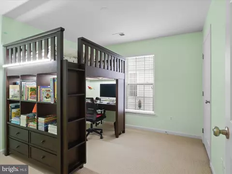 Bedroom - 3903 Beeker Mill Pl, Chantilly, VA 20151 photo 5 of 7