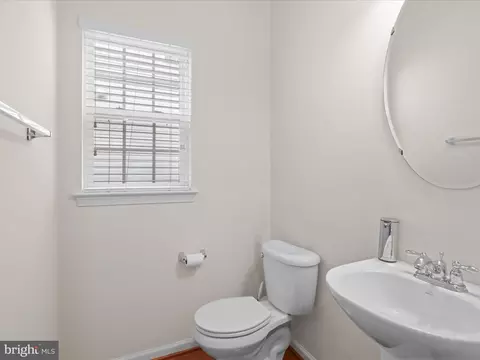 Other - 3903 Beeker Mill Pl, Chantilly, VA 20151 photo 2 of 13