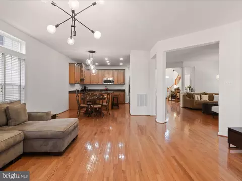 Living - 3903 Beeker Mill Pl, Chantilly, VA 20151 photo 6 of 6