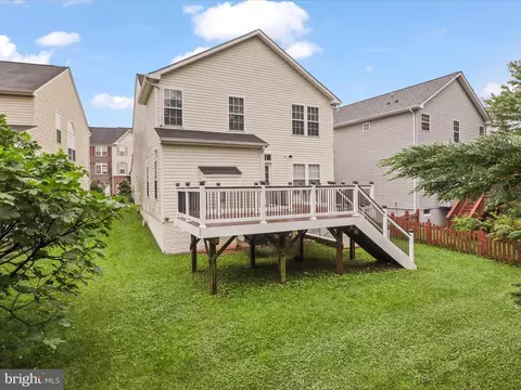 Exterior - 3903 Beeker Mill Pl, Chantilly, VA 20151 photo 11 of 11