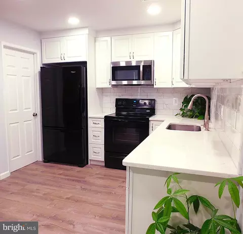 2241 Cartwright Pl, Reston, VA 20191 photo 13