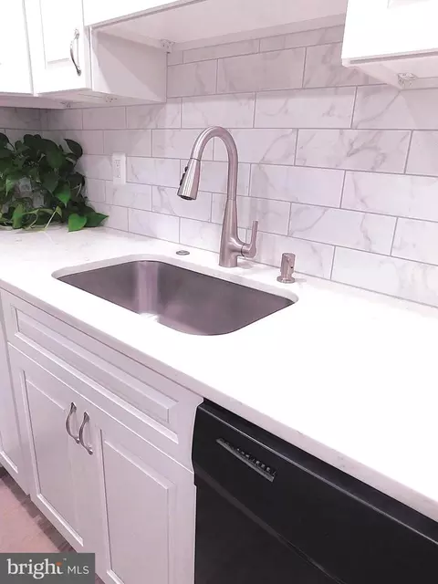 2241 Cartwright Pl, Reston, VA 20191 photo 17