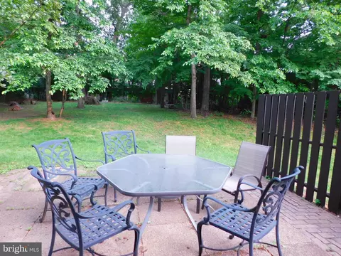 2241 Cartwright Pl, Reston, VA 20191 photo 35