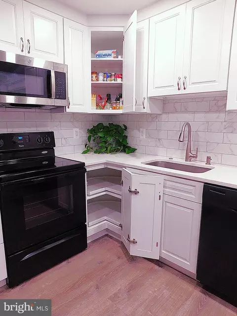 2241 Cartwright Pl, Reston, VA 20191 photo 14