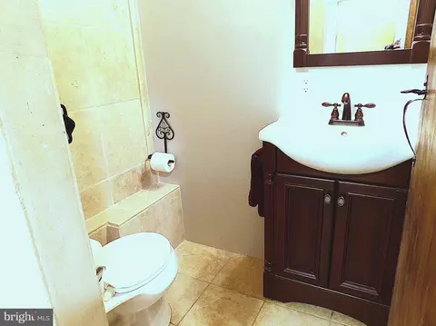 2241 Cartwright Pl, Reston, VA 20191 photo 7