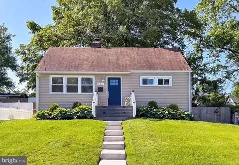 6831 Westlawn Dr, Falls Church, VA 22042