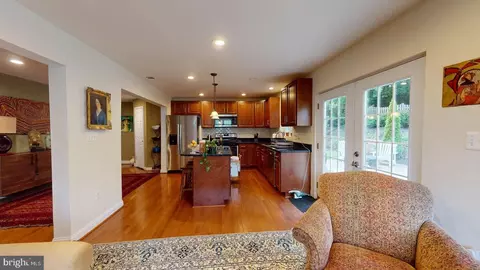 6219 Erman St, Burke, VA 22015 photo 10
