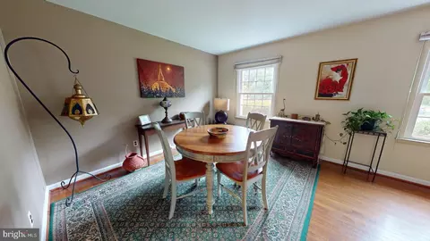 6219 Erman St, Burke, VA 22015 photo 3