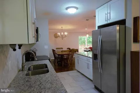 6403 Limerick Ct, Springfield, VA 22152 photo 12