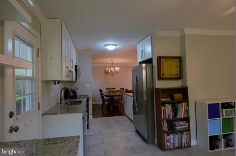 6403 Limerick Ct, Springfield, VA 22152 photo 13