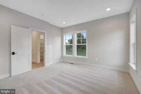 Bedroom - 6654 Chilton Ct, Mclean, VA 22101 photo 7 of 8