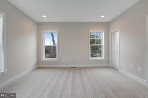Bedroom - 6654 Chilton Ct, Mclean, VA 22101 photo 6 of 8