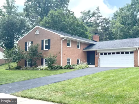 5116 Portsmouth Rd, Fairfax, VA 22032