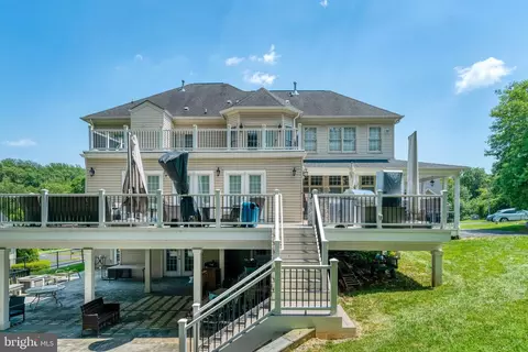 8104 Chars Landing Ct, Springfield, VA 22153 photo 6