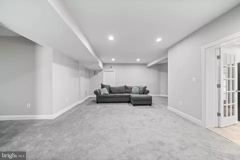 8104 Chars Landing Ct, Springfield, VA 22153 photo 51