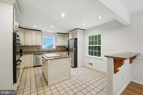 12134 Stirrup Rd, Reston, VA 20191 photo 10