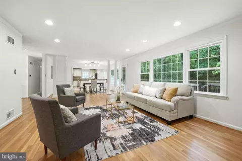 12134 Stirrup Rd, Reston, VA 20191 photo 6