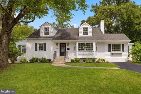 2502 Londonderry Rd, Alexandria, VA 22308