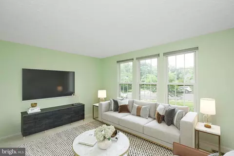 Living - 7818 Roundabout Way, Springfield, VA 22153 photo 1 of 4