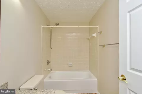 Bath - 7818 Roundabout Way, Springfield, VA 22153 photo 3 of 3