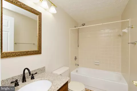 Bath - 7818 Roundabout Way, Springfield, VA 22153 photo 2 of 3